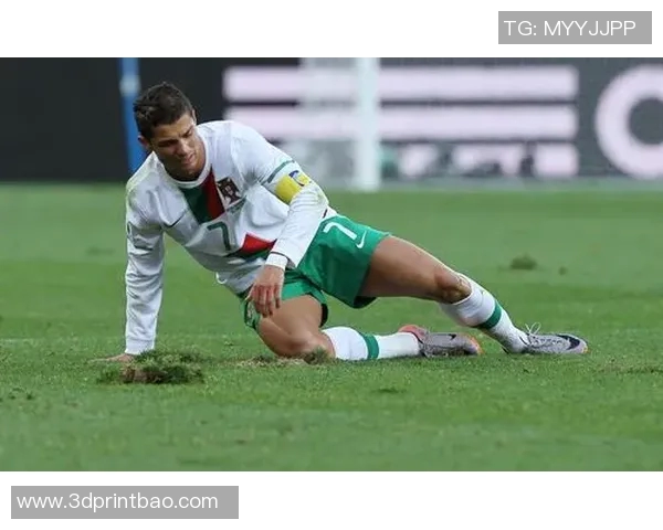 足球明星背后的阴影与挣扎揭示他们光鲜外表下的溃烂生活真相